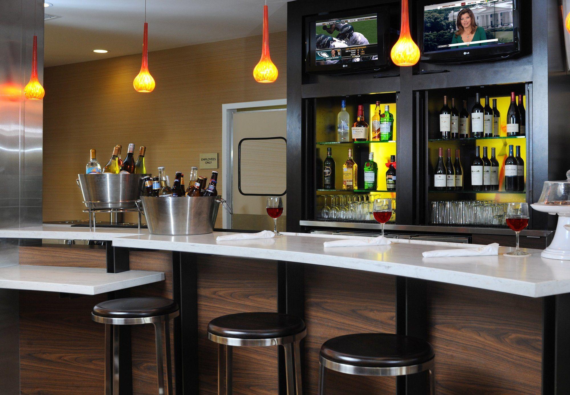 Courtyard By Marriott Houston Hobby Airport Exterior foto