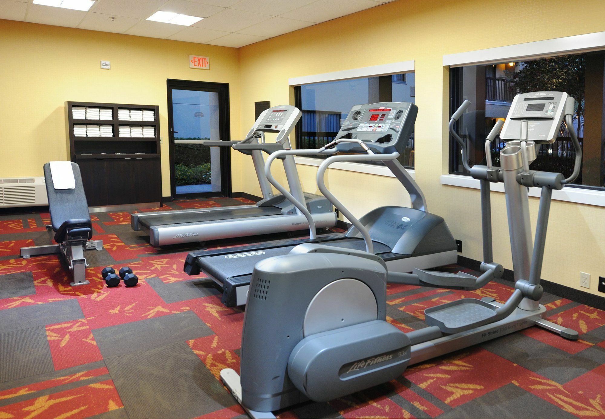 Courtyard By Marriott Houston Hobby Airport Exterior foto